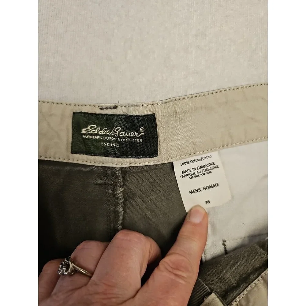 Eddie Bauer Mens 38 Pleated Cotton Twill Shorts Olive‎ Green Outdoor Chino 8.5in